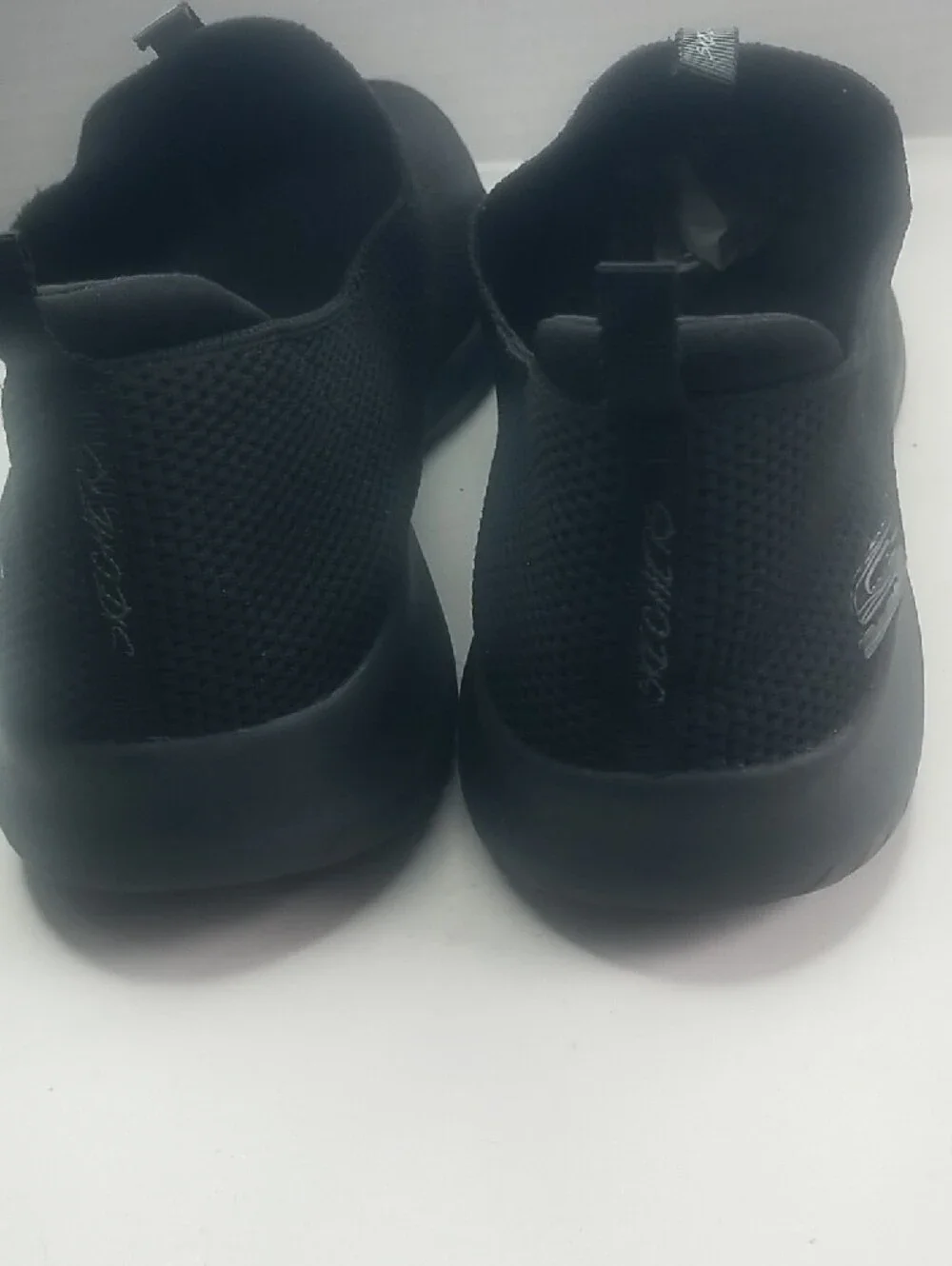 Skechers women slip